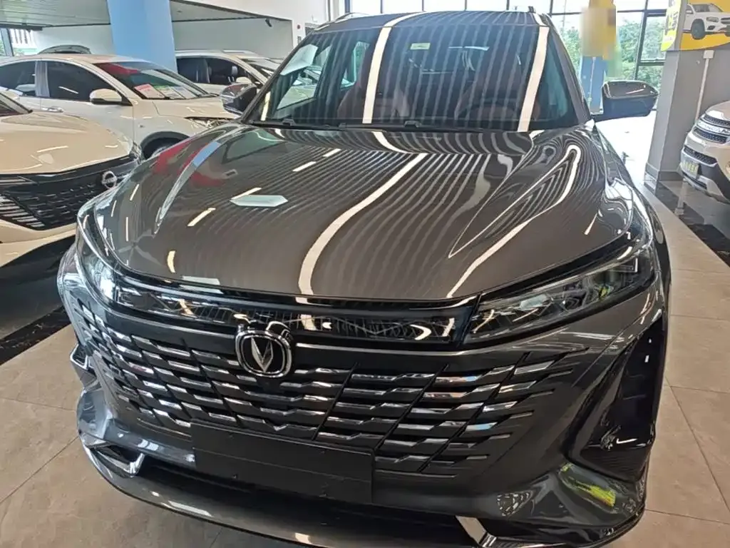 Changan CS75PLUS 2024 из CN, фото 3