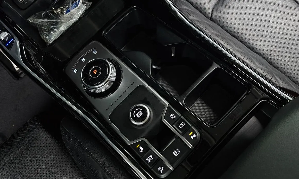 Kia Sorento — фото 10