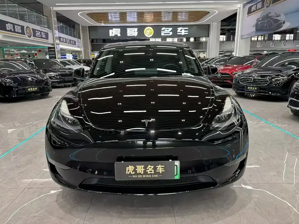 Tesla Model Y — фото 4