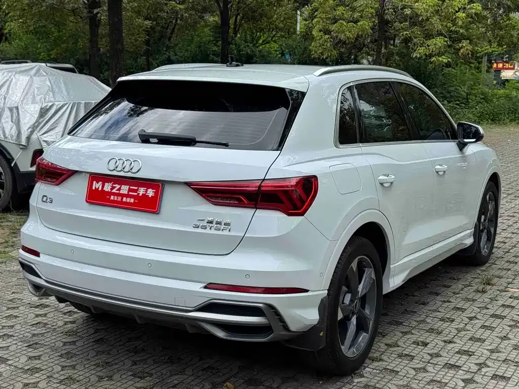 Audi Q3 — фото 9