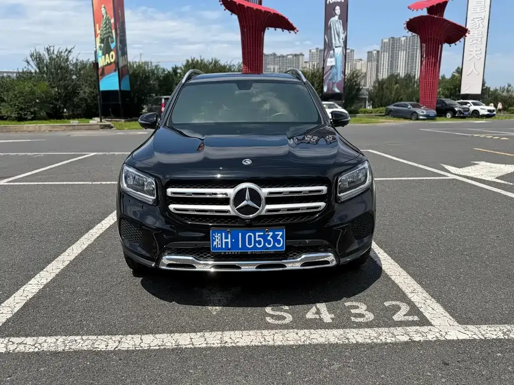 Mercedes-Benz GLB — фото 10
