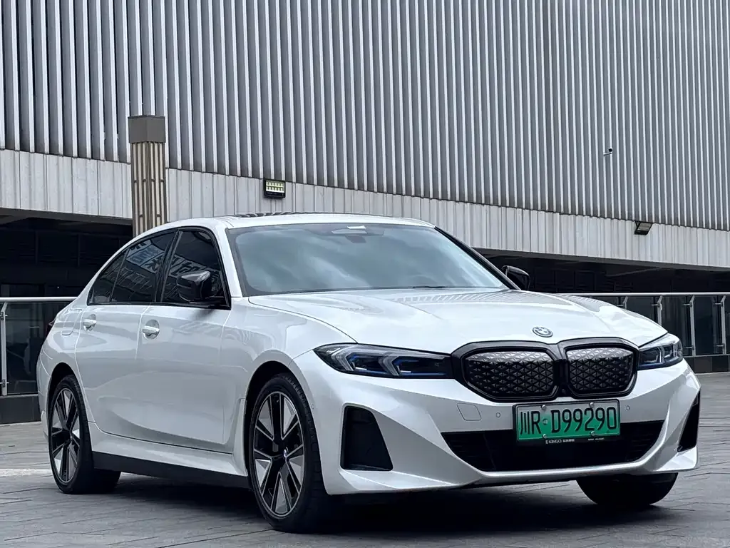 BMW i3 — фото 9