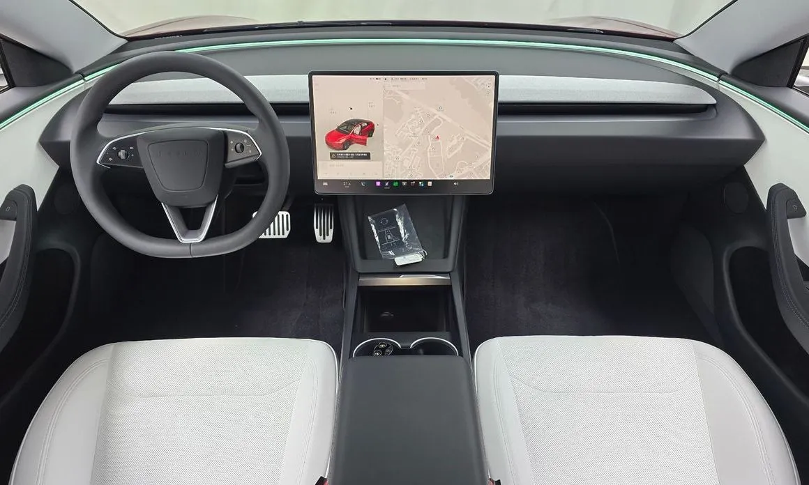 Tesla Model 3 — фото 10