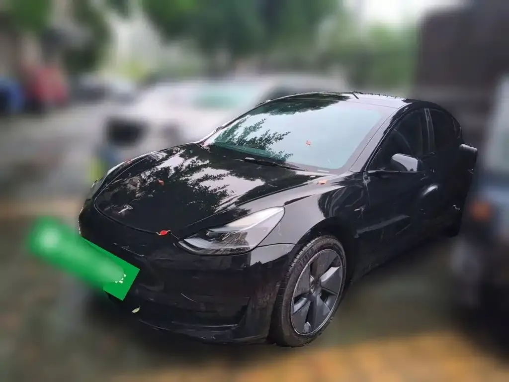 Tesla Model 3 — фото 3