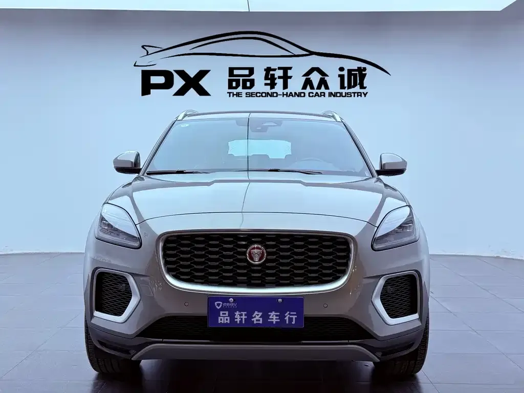 Jaguar E-PACE — фото 4