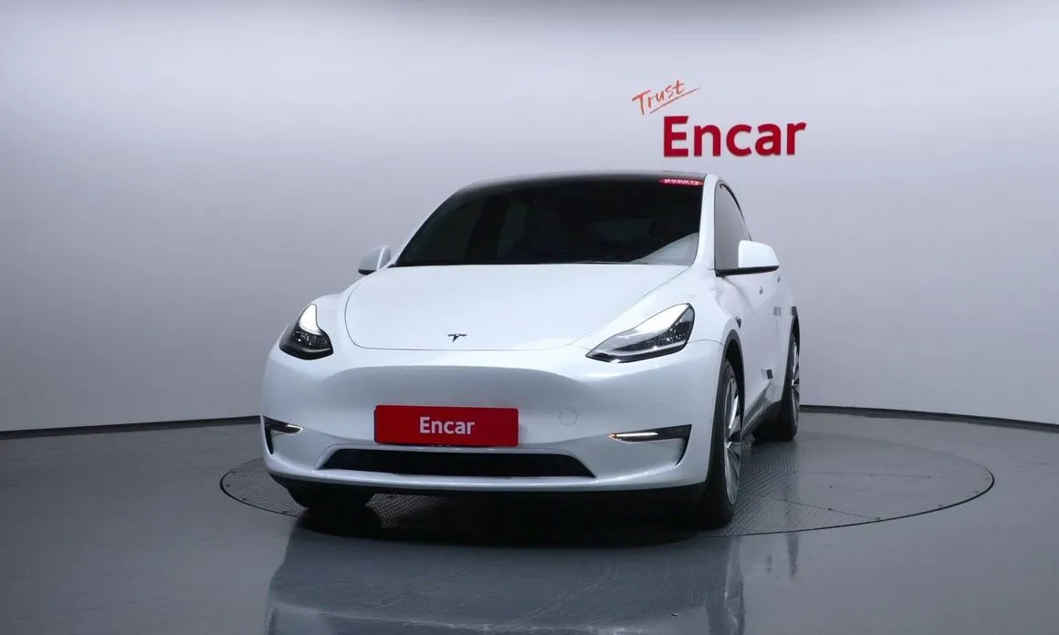 Tesla Model Y — фото 3