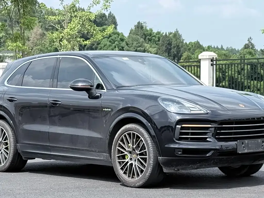 Porsche Cayenne Hybrid — фото 3