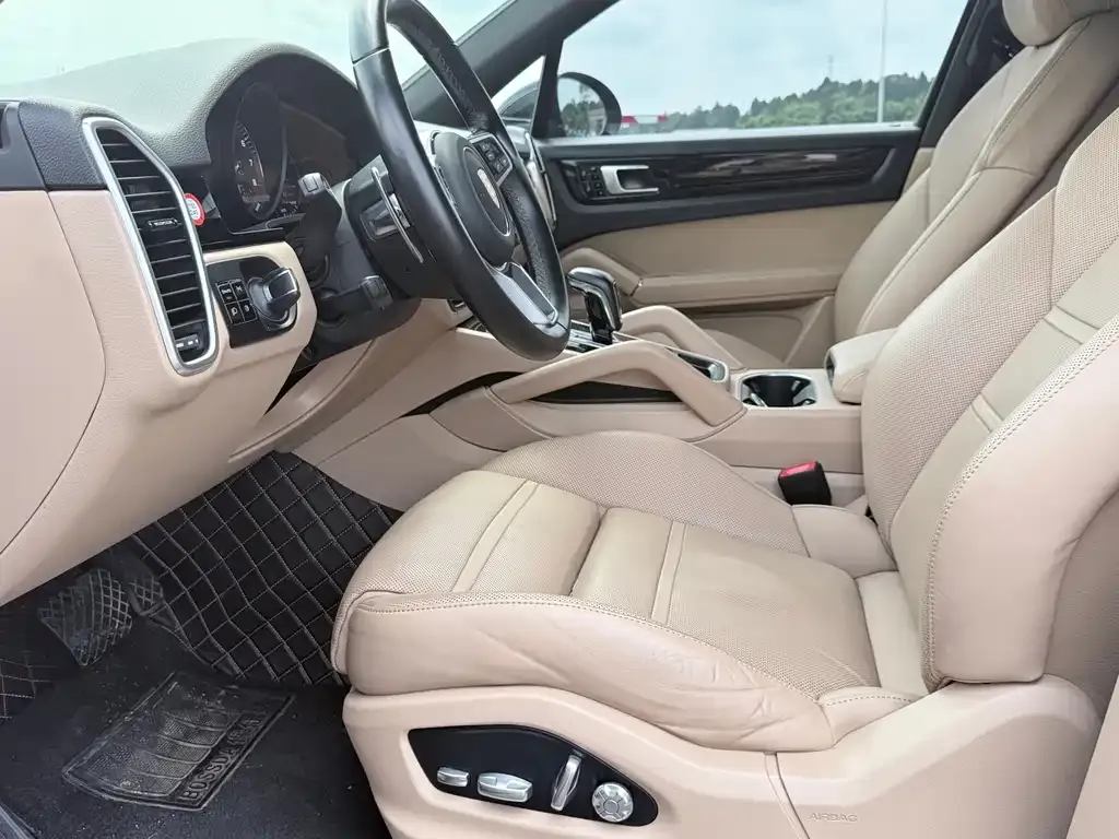 Porsche Cayenne Hybrid — фото 10