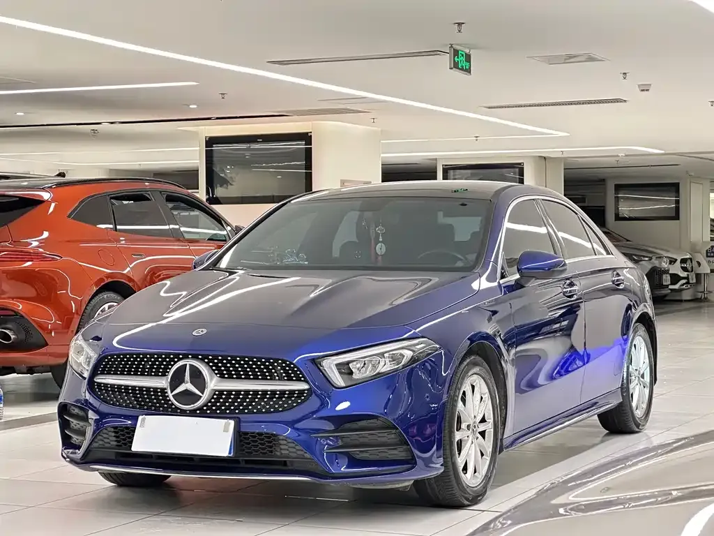 Mercedes-Benz A-Class — фото 1