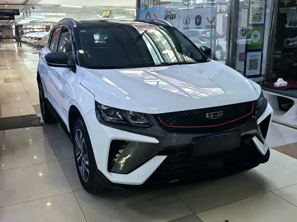 Geely Binyue — фото 10