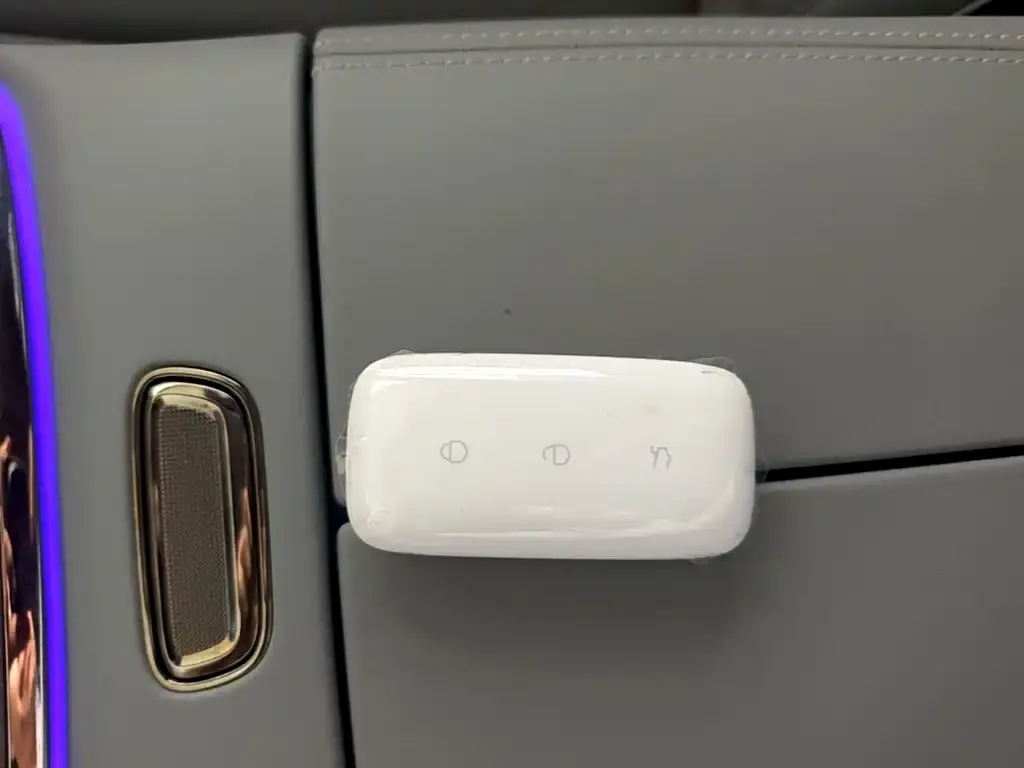 Geely Galaxy E8 — фото 2