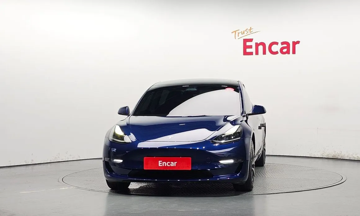 Tesla Model 3 — фото 2