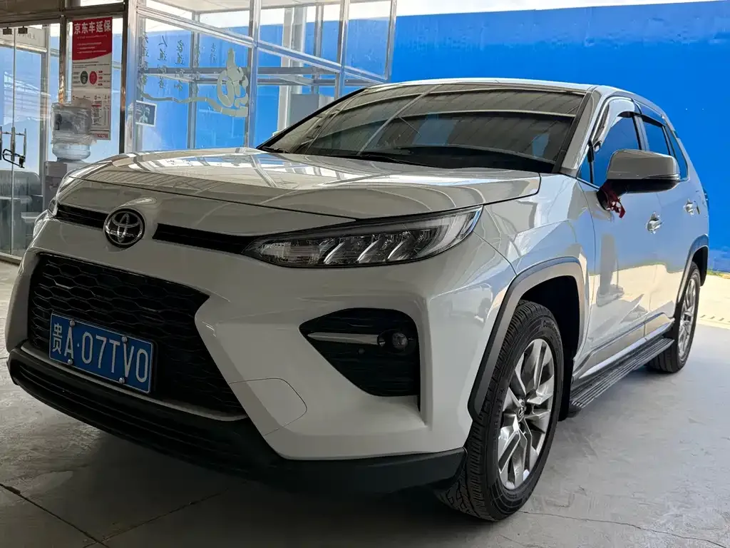 Toyota Wildlander — фото 1