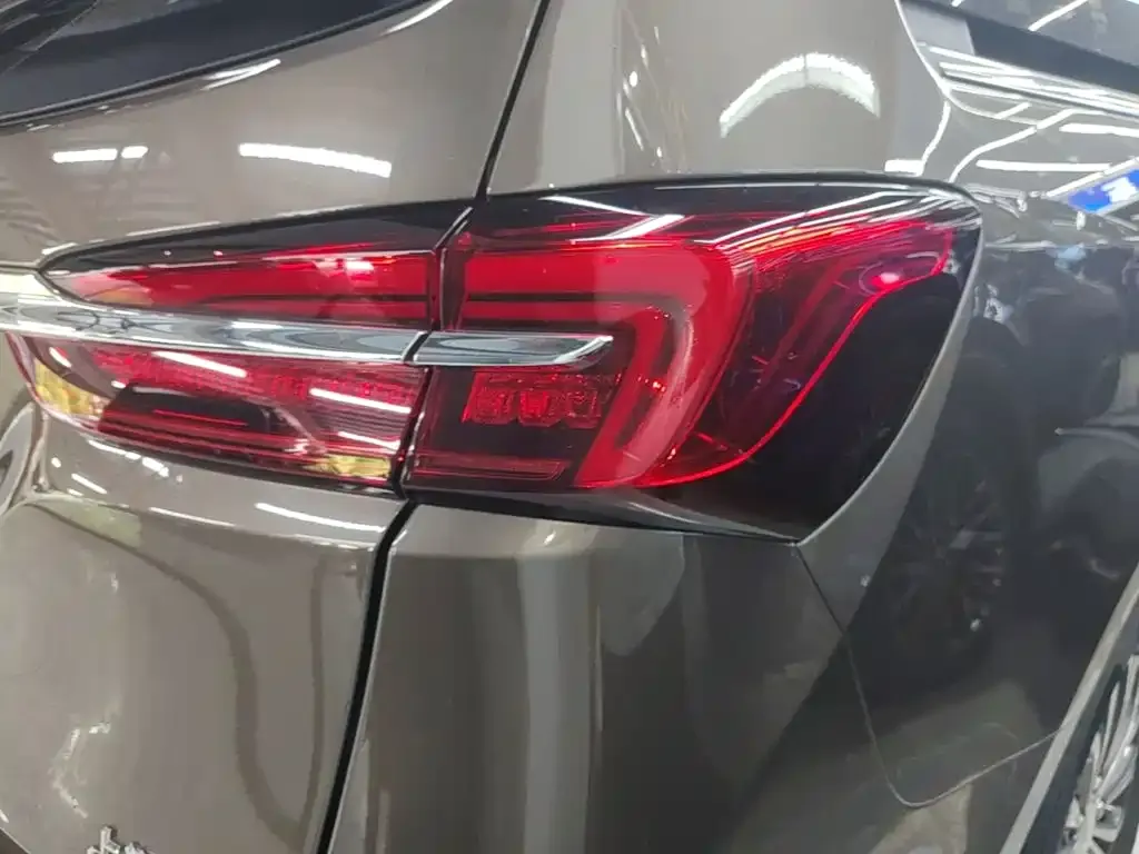 Buick GL8 2024 из CN, фото 9