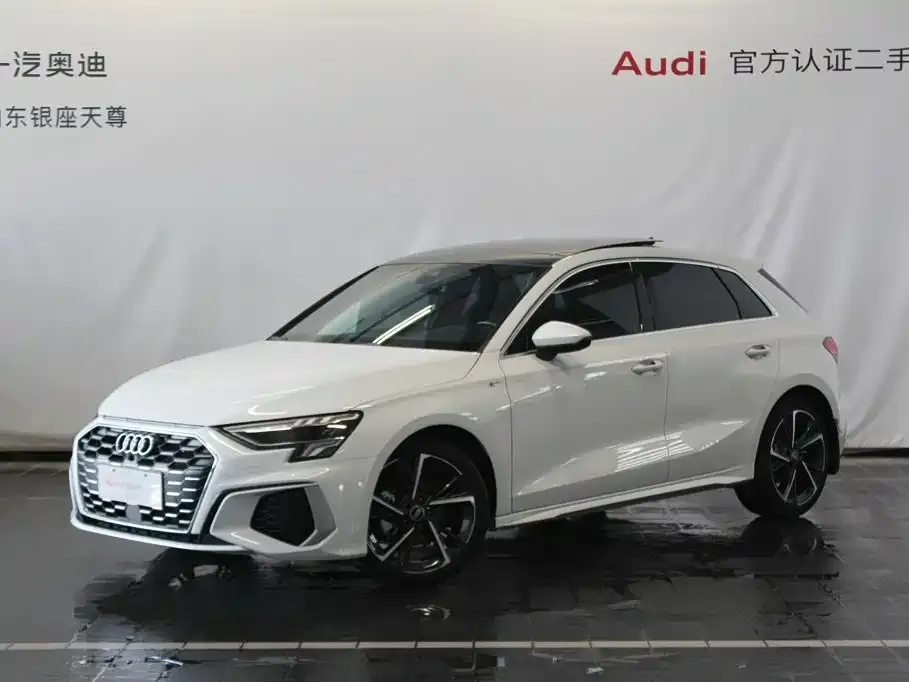 Audi A3 — фото 1