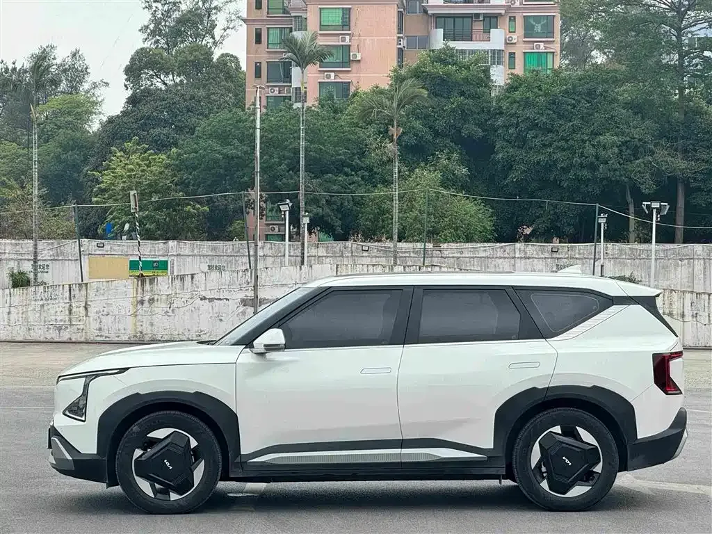Kia EV5 — фото 10