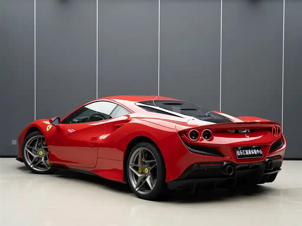 Ferrari F8 — фото 2