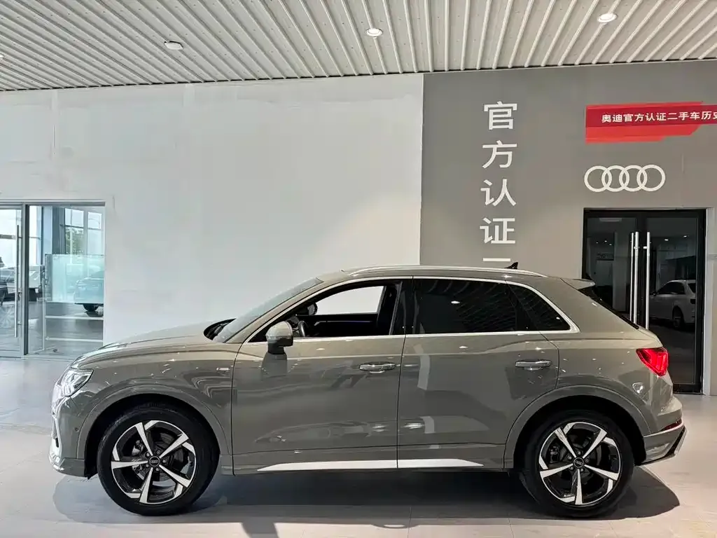 Audi Q3 — фото 4