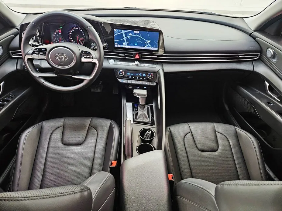 Hyundai AVANTE — фото 3