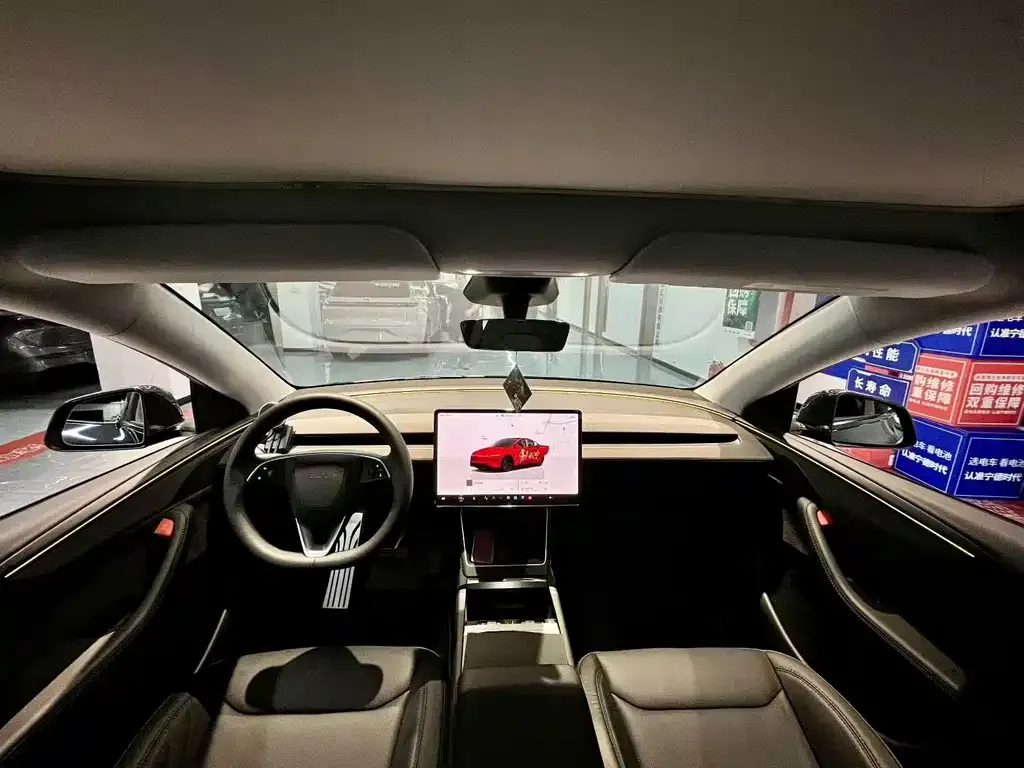 Tesla Model Y — фото 2