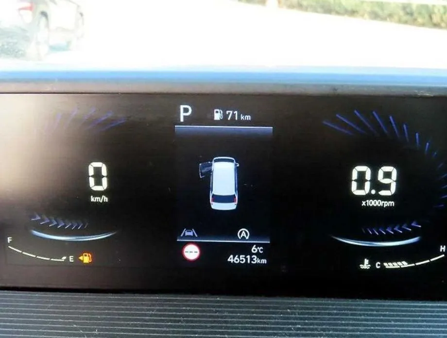 Hyundai Staria — фото 3