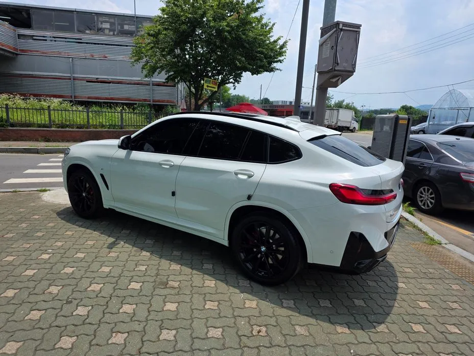 BMW X4 2022 из KR, фото 9