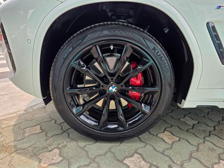 BMW X4 2022 из KR, фото 3