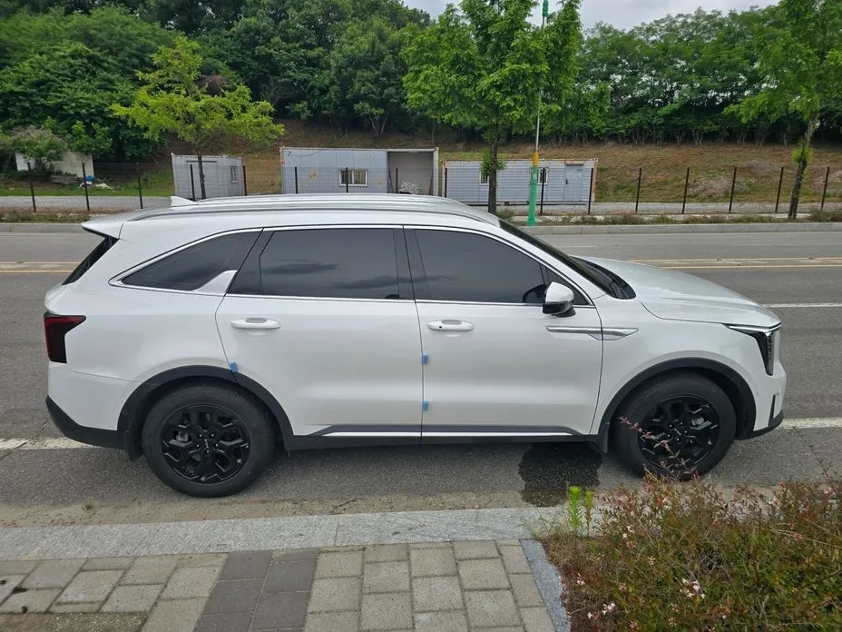 Kia Sorento — фото 6