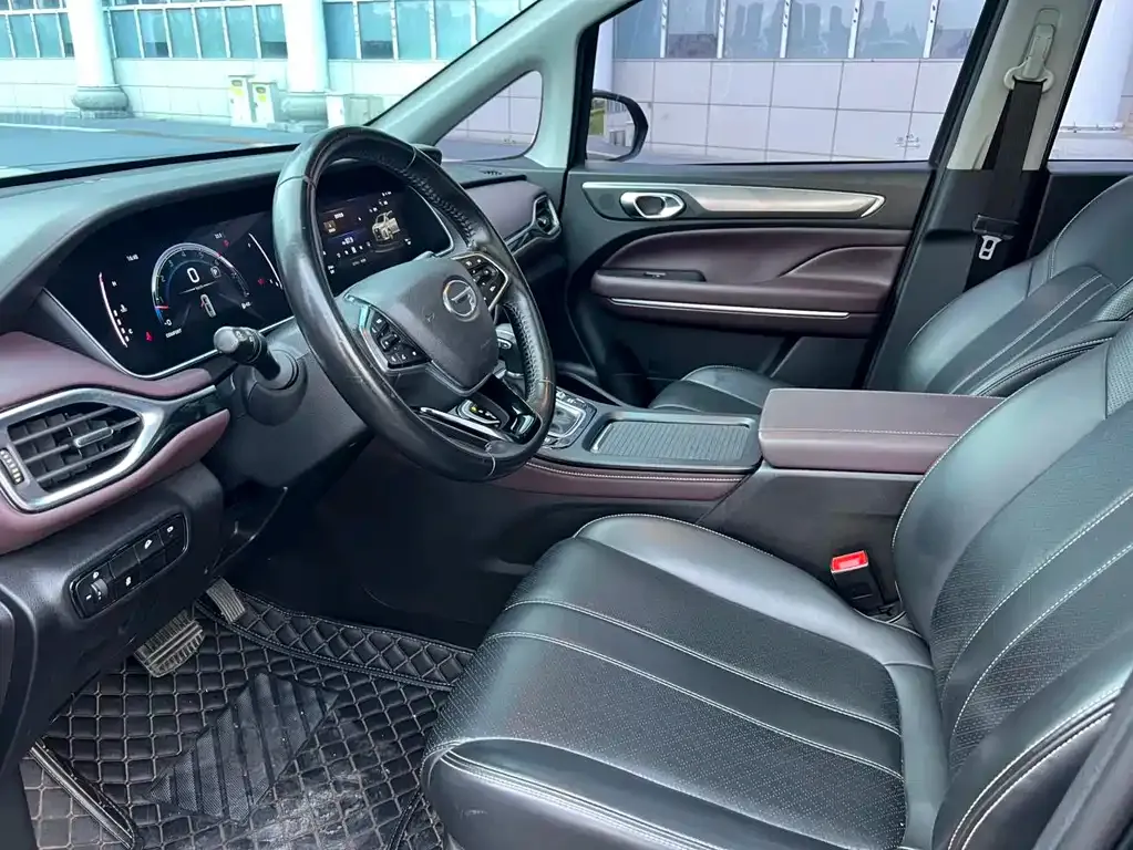 GAC Motor Trumpchi M6 — фото 3