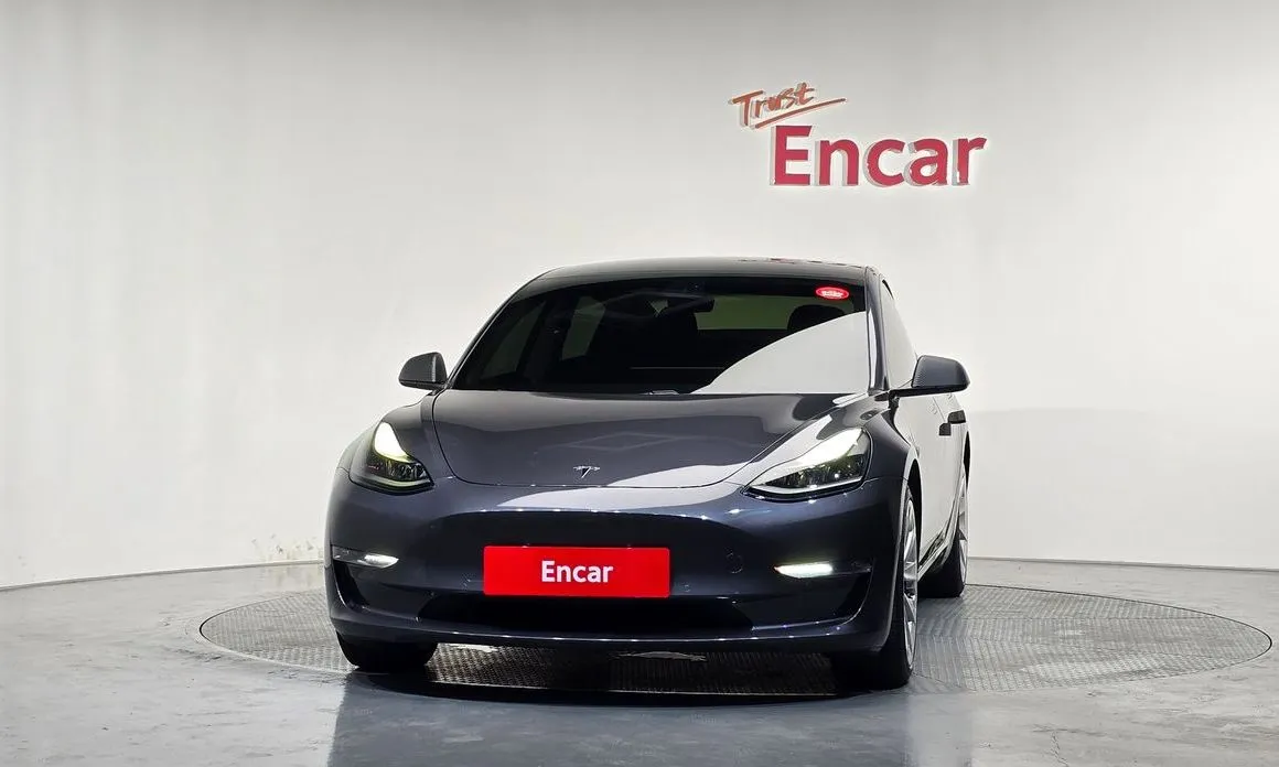 Tesla Model 3 — фото 3