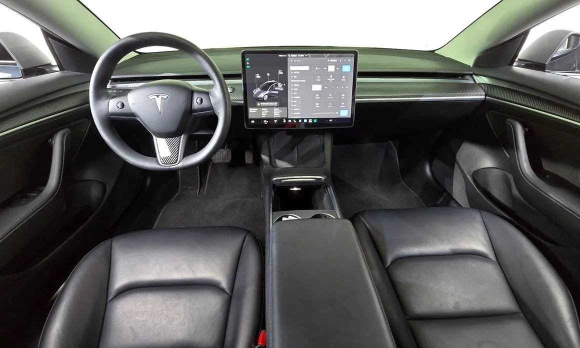 Tesla Model 3 — фото 7