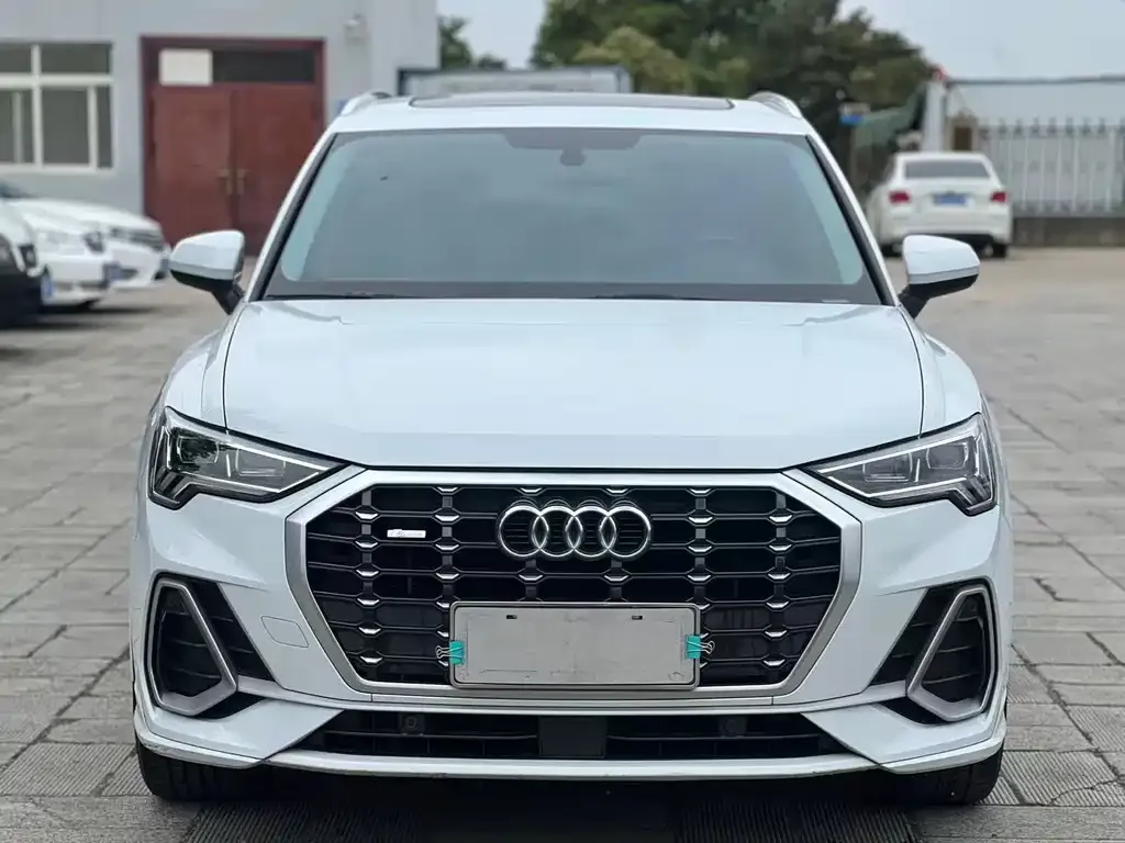 Audi Q3 — фото 5