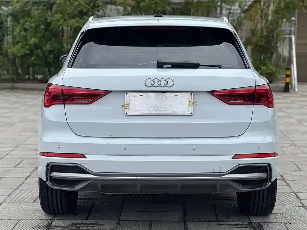 Audi Q3 — фото 4