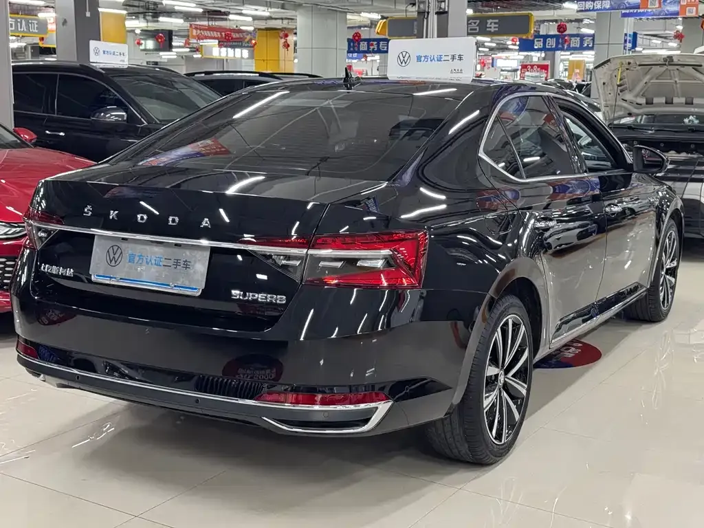 Skoda Superb 2024 из CN, фото 6