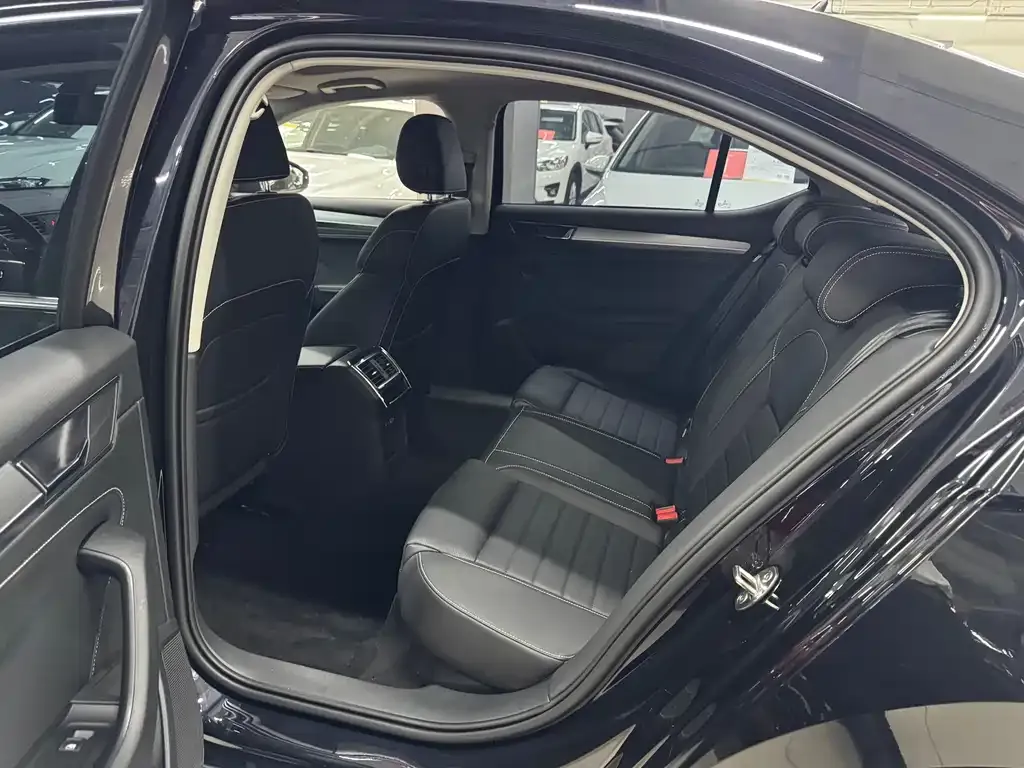 Skoda Superb 2024 из CN, фото 7