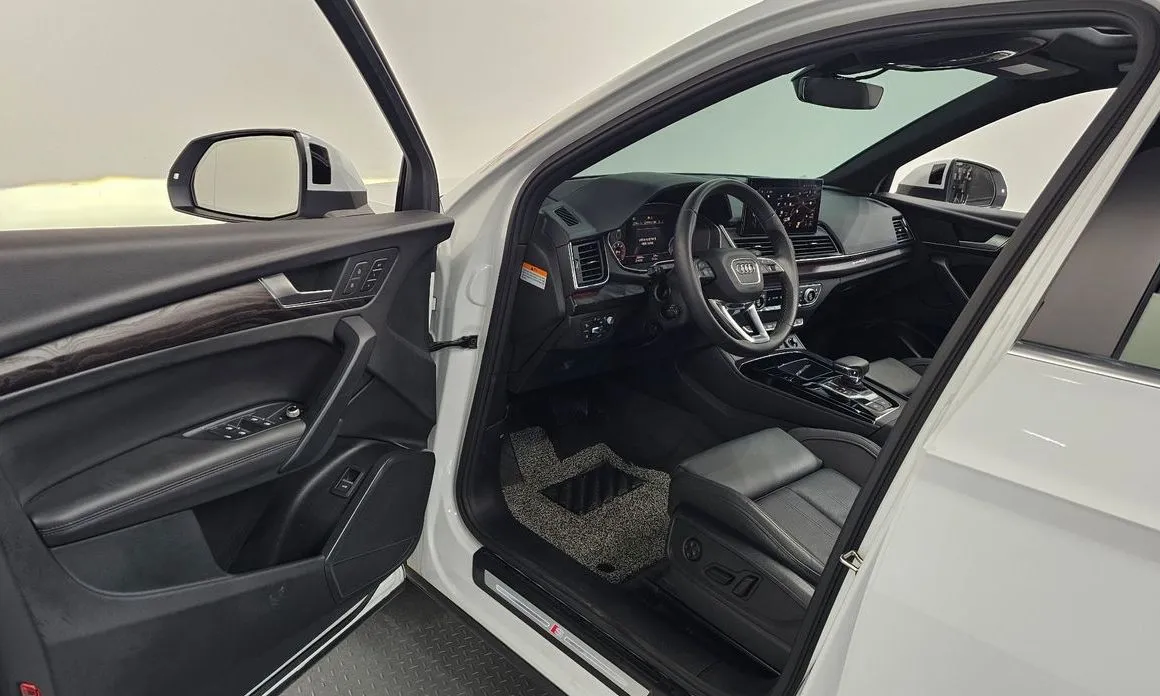 Audi Q5 2023 из KR, фото 5