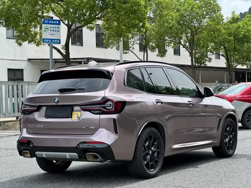 BMW X3 — фото 10