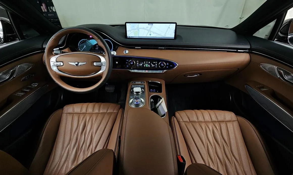Genesis GV70 — фото 10