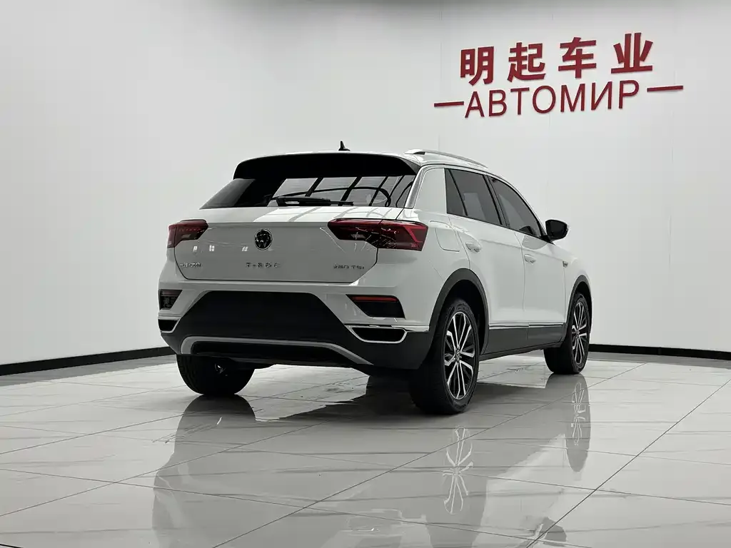 Volkswagen T-Roc — фото 2
