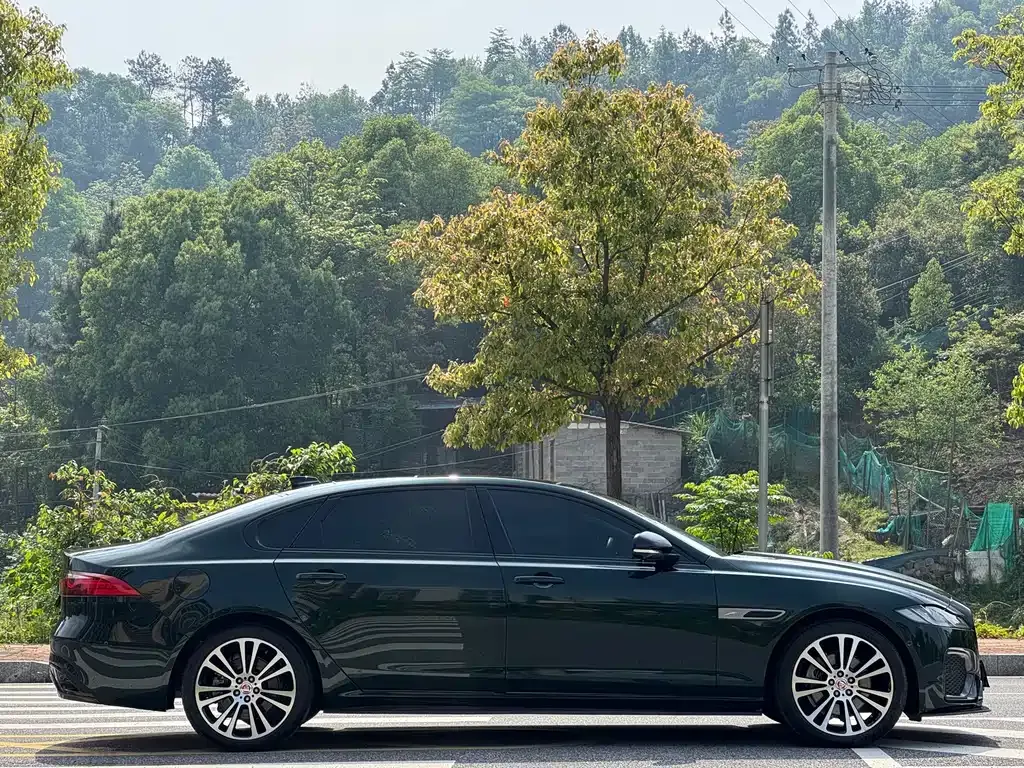 Jaguar XFL — фото 8
