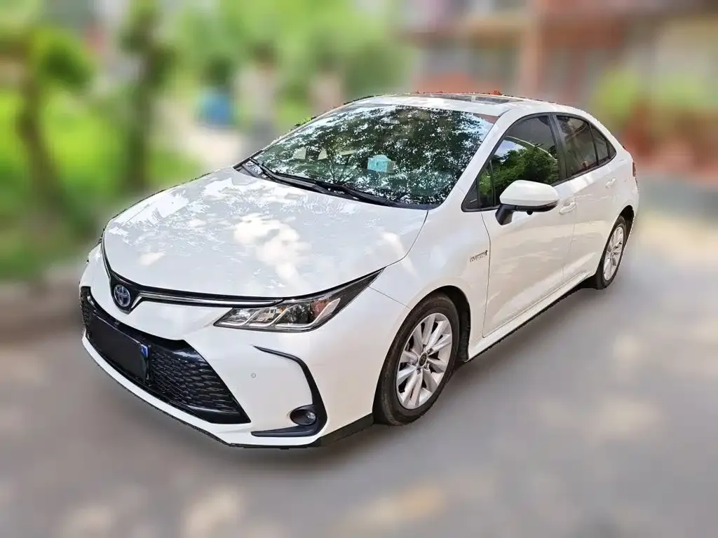 Toyota Corolla — фото 5