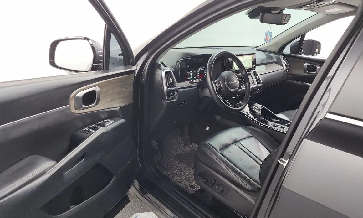 Kia Sorento — фото 6