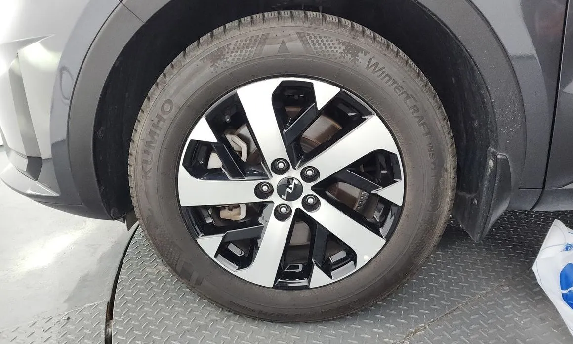 Kia Sorento — фото 9