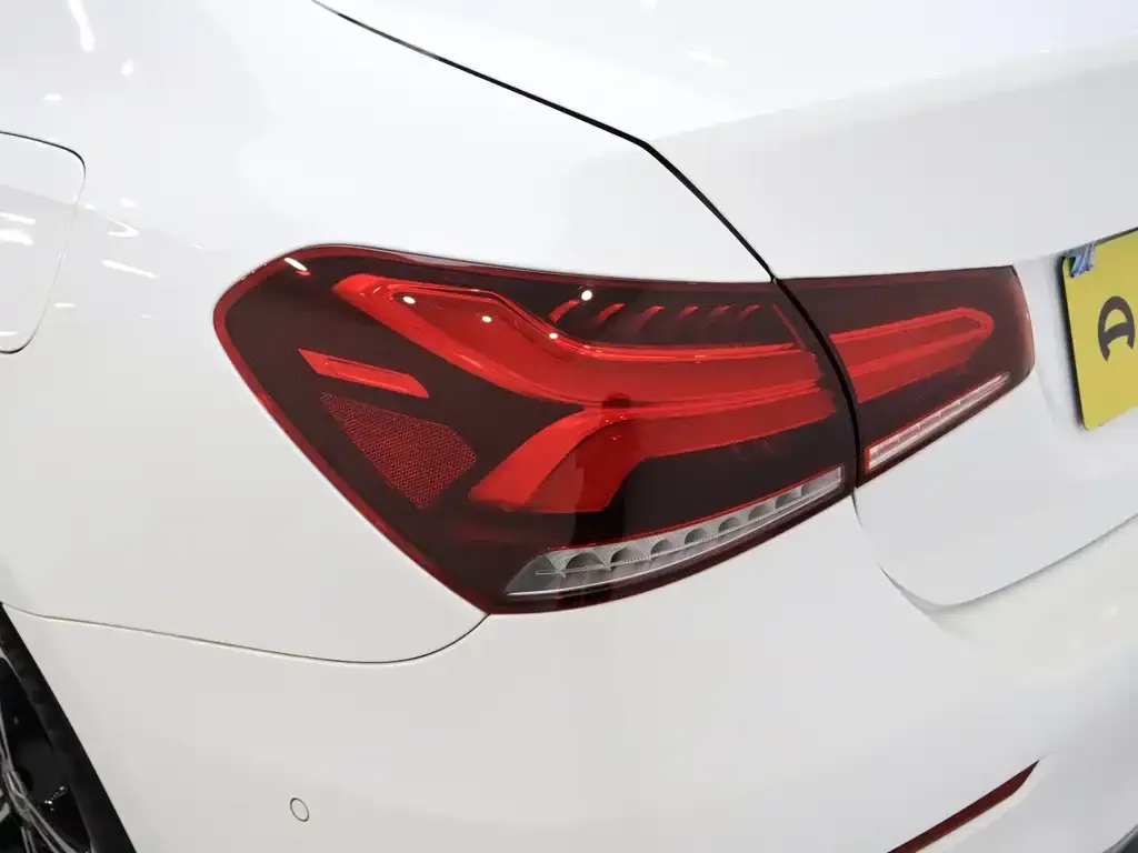 Mercedes-Benz A-Class — фото 10