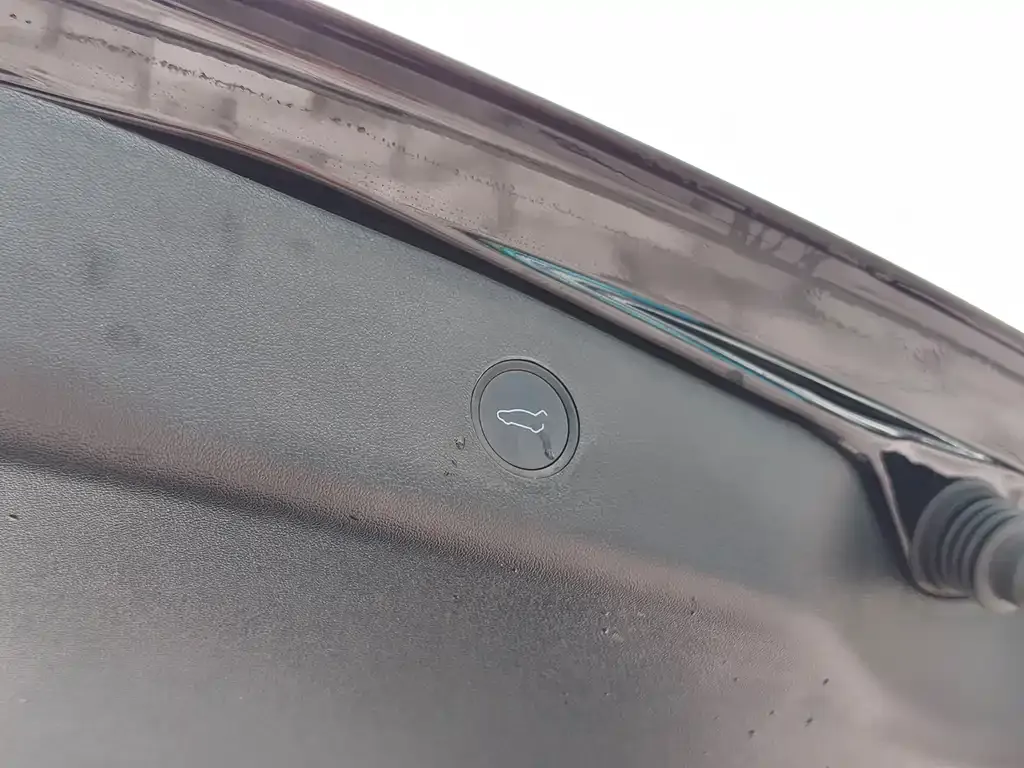 Tesla Model 3 — фото 2