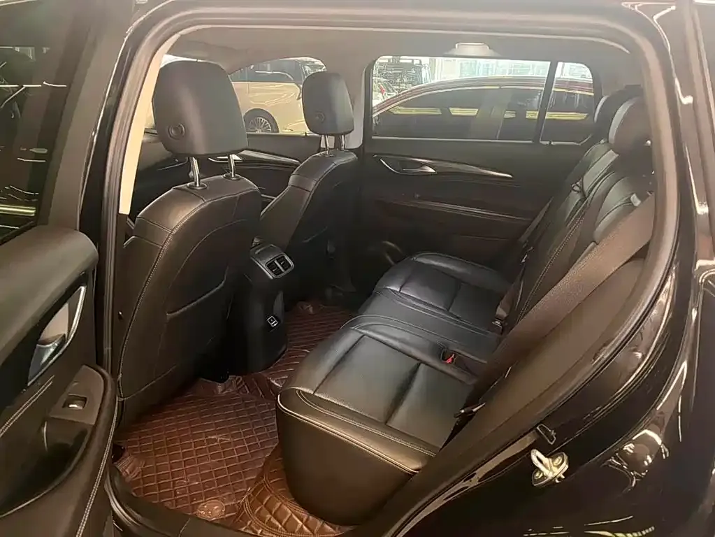 Buick Envision Plus — фото 2