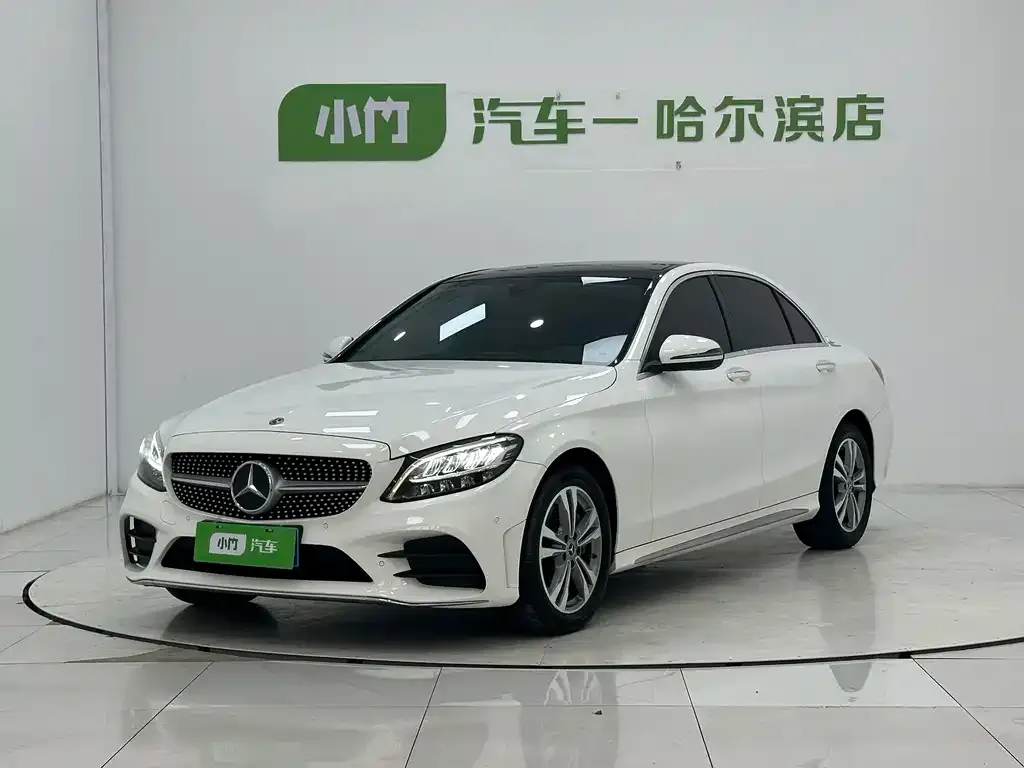 Mercedes-Benz C-Class — фото 1
