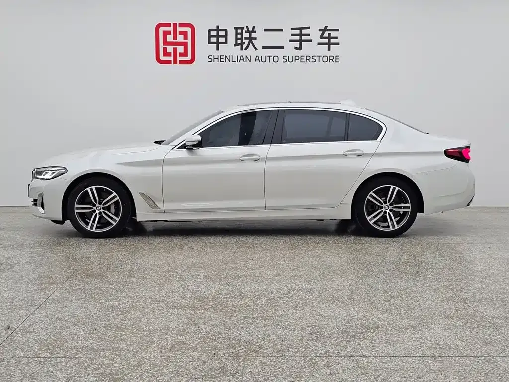 BMW 5 Series — фото 10