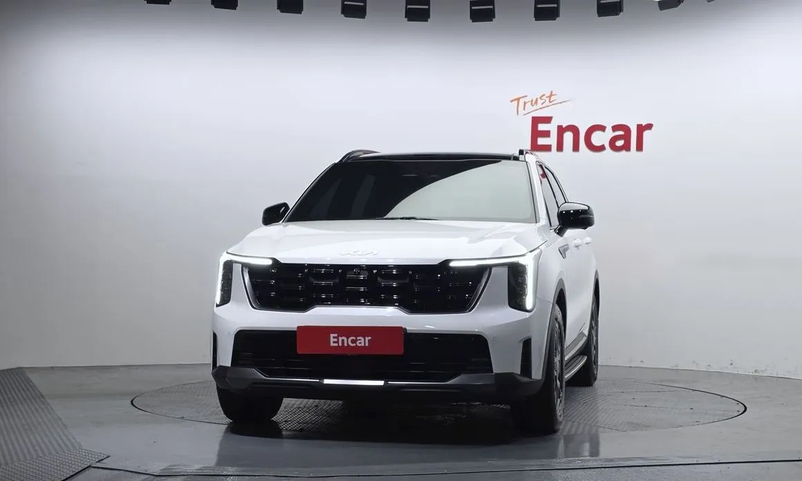 Kia Sorento — фото 6