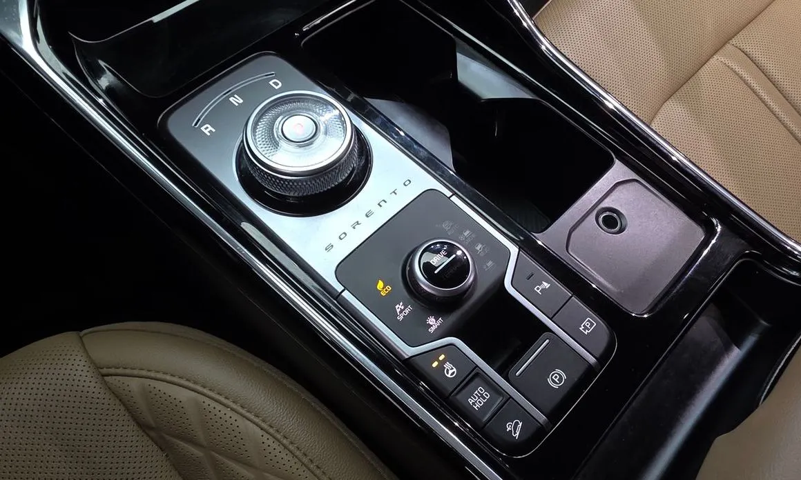 Kia Sorento — фото 3